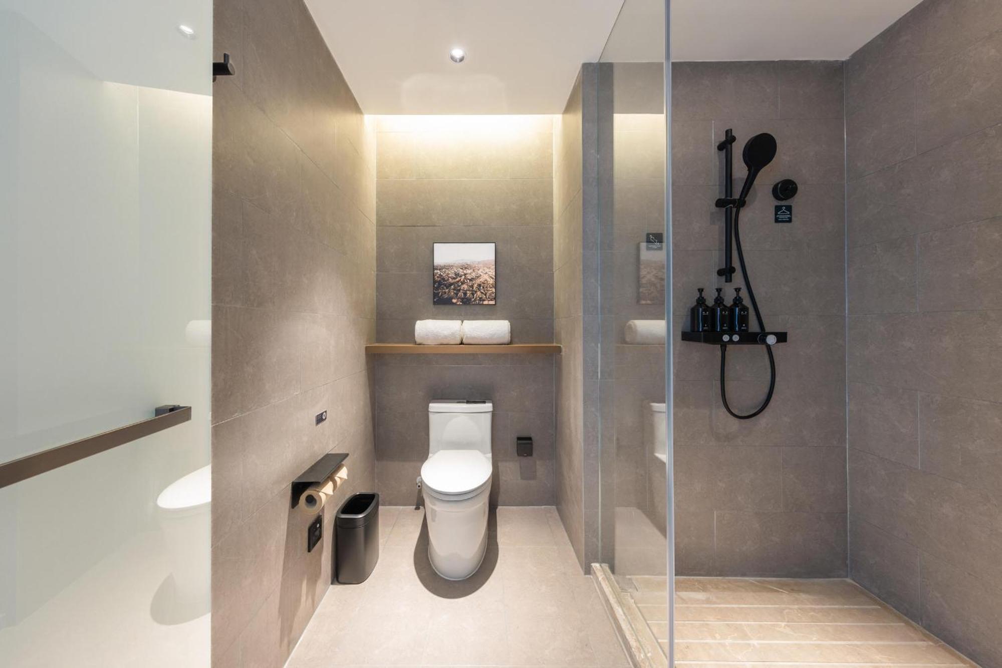 Atour Hotel Wuhan Chuhe Han Street Hongshan Plaza מראה חיצוני תמונה
