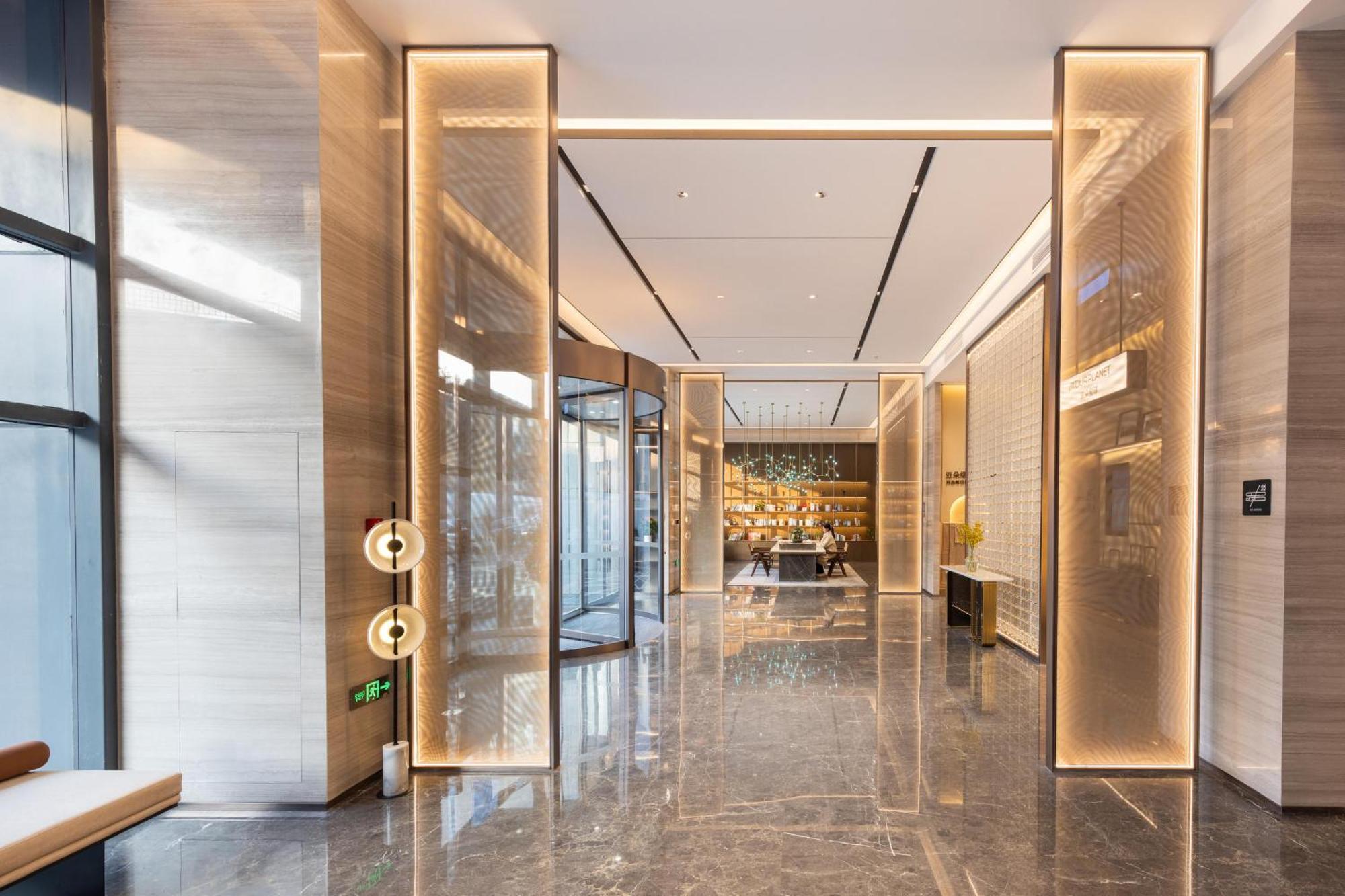Atour Hotel Wuhan Chuhe Han Street Hongshan Plaza מראה חיצוני תמונה