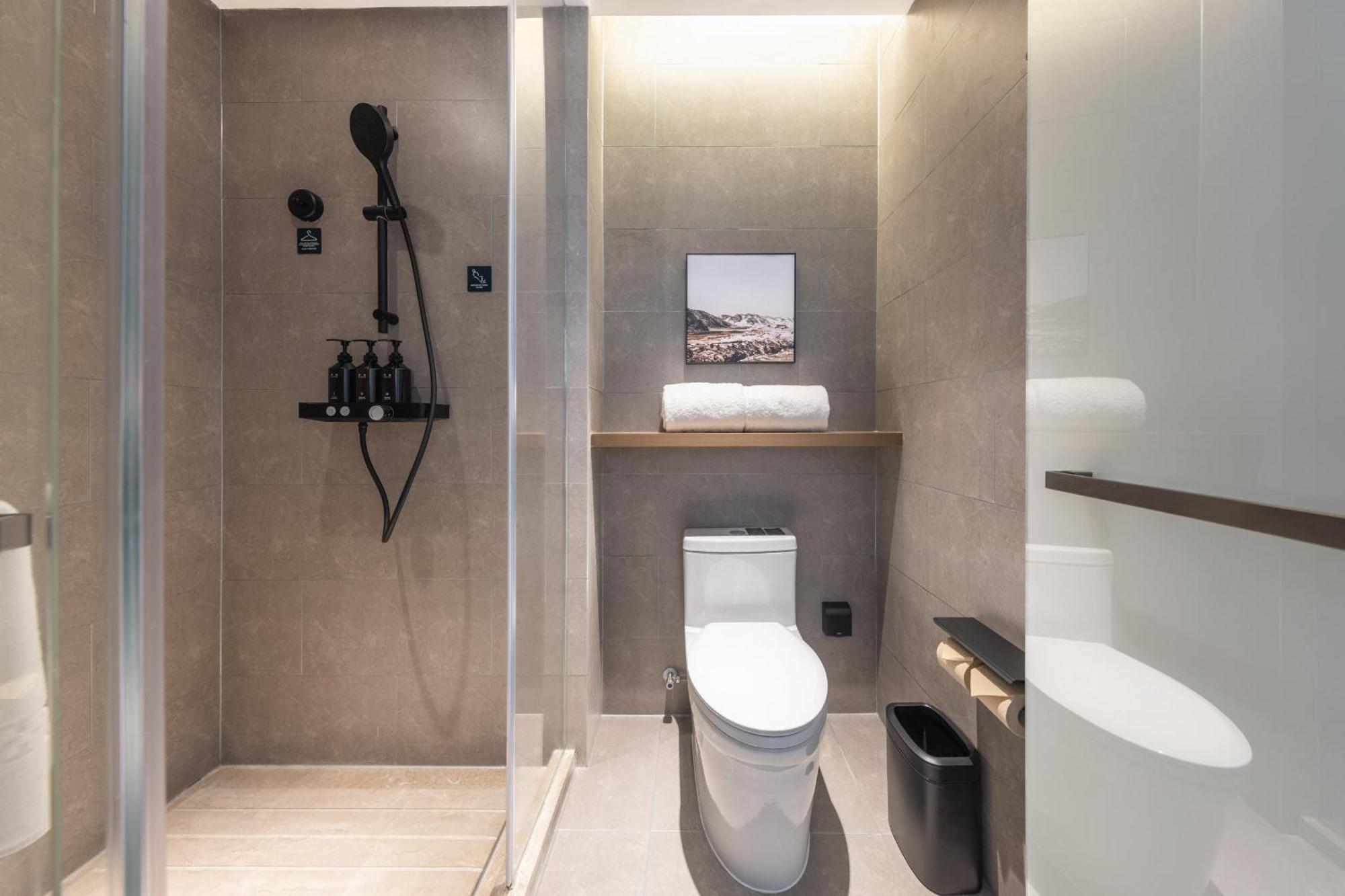 Atour Hotel Wuhan Chuhe Han Street Hongshan Plaza מראה חיצוני תמונה